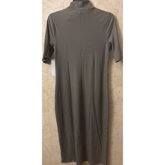 RIB MOCK NECK SHORT SLEEVE DRESS - Picture 4 of 5